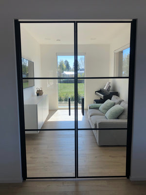 Frame Selkä – pariovi saranoilla