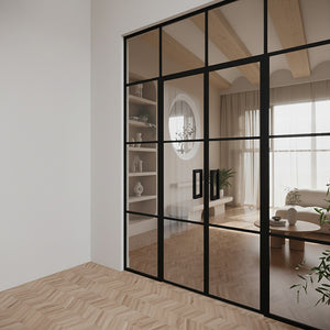 Frame Kuura – pariovi sivu- ja ylälaseilla