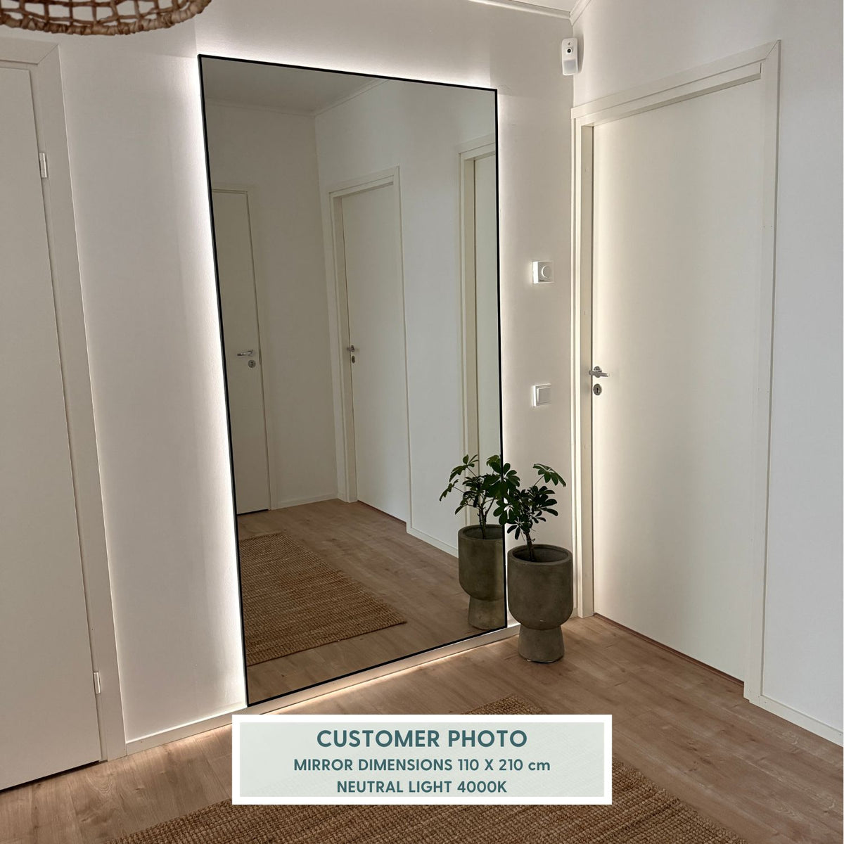 Aitta-peili LED-valoilla ja mustalla kehyksellä (50x150 cm)