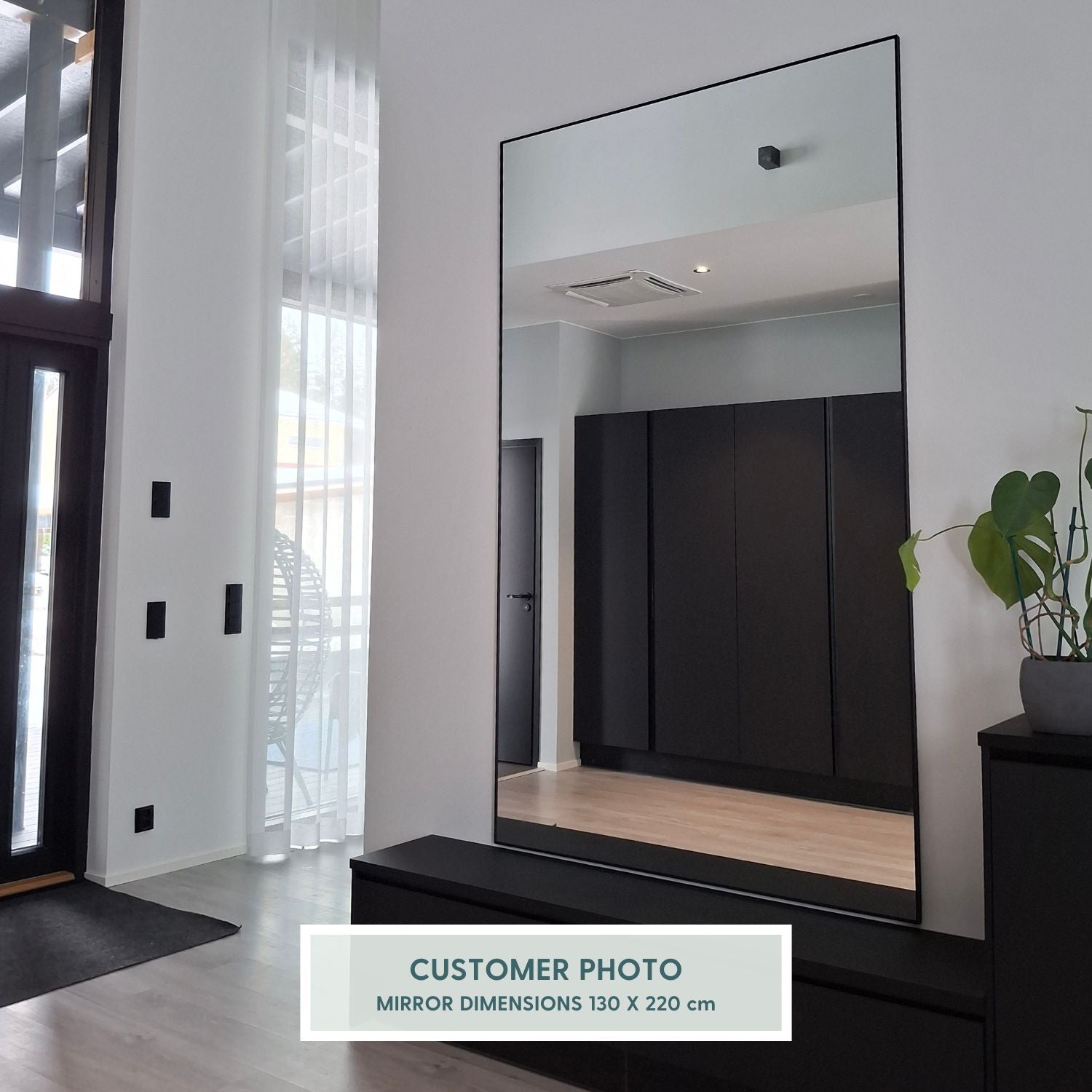 Aitta-peili mustalla kehyksellä (100x220 cm)