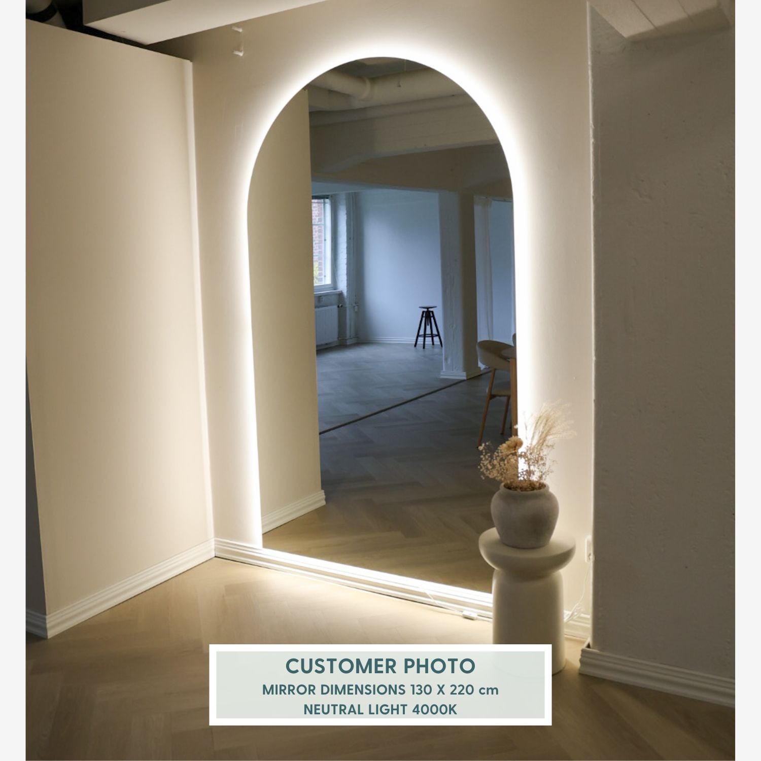 Kaari-jättipeili LED-valoilla (130x220 cm)