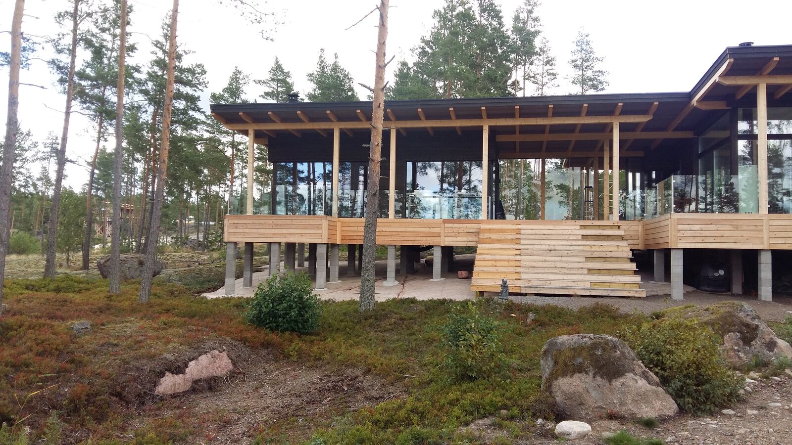 Lasit ja helat omiin tolppiisi