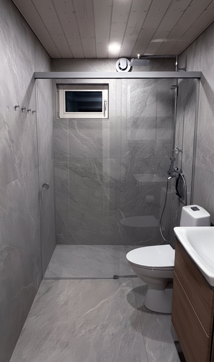 Linja – suihkuseinä liukuovella