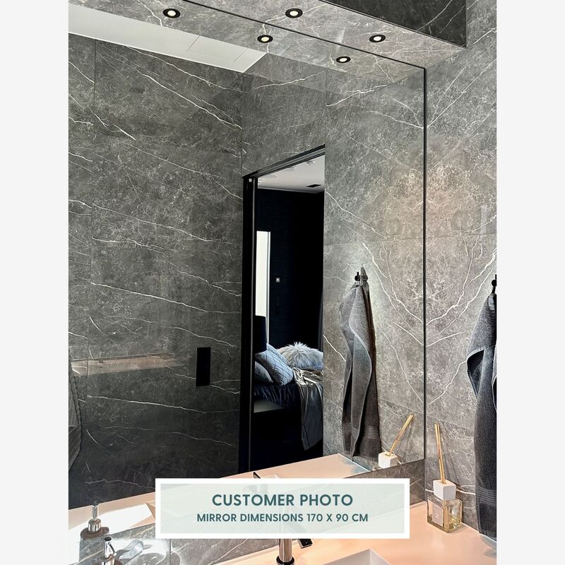 Kehyksetön neliskulmainen peili (80x60cm)