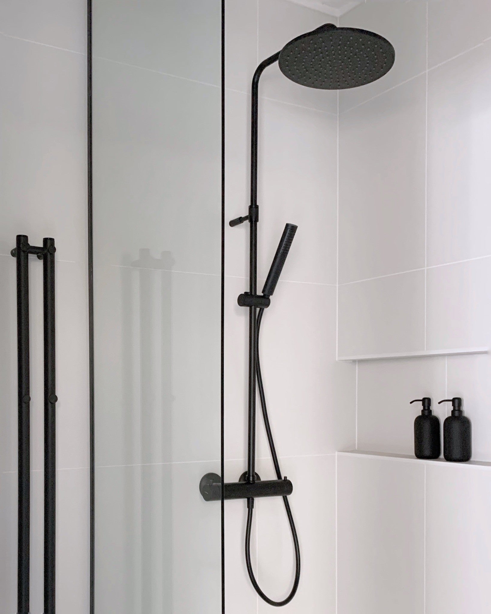 Suvanto - kiinteä suihkuseinä